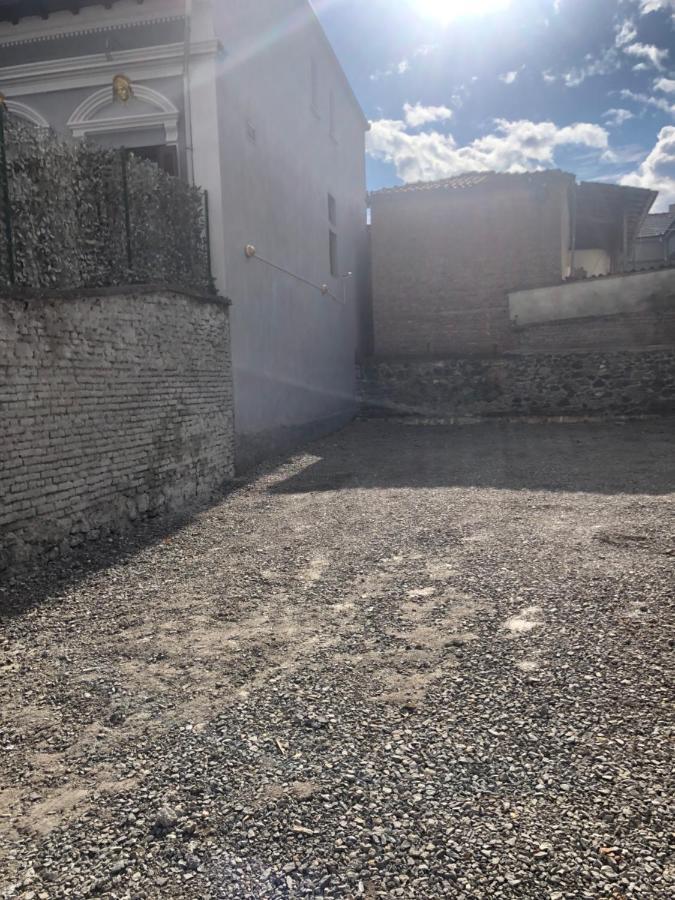 Hotel Vila Mano Korça Exteriör bild