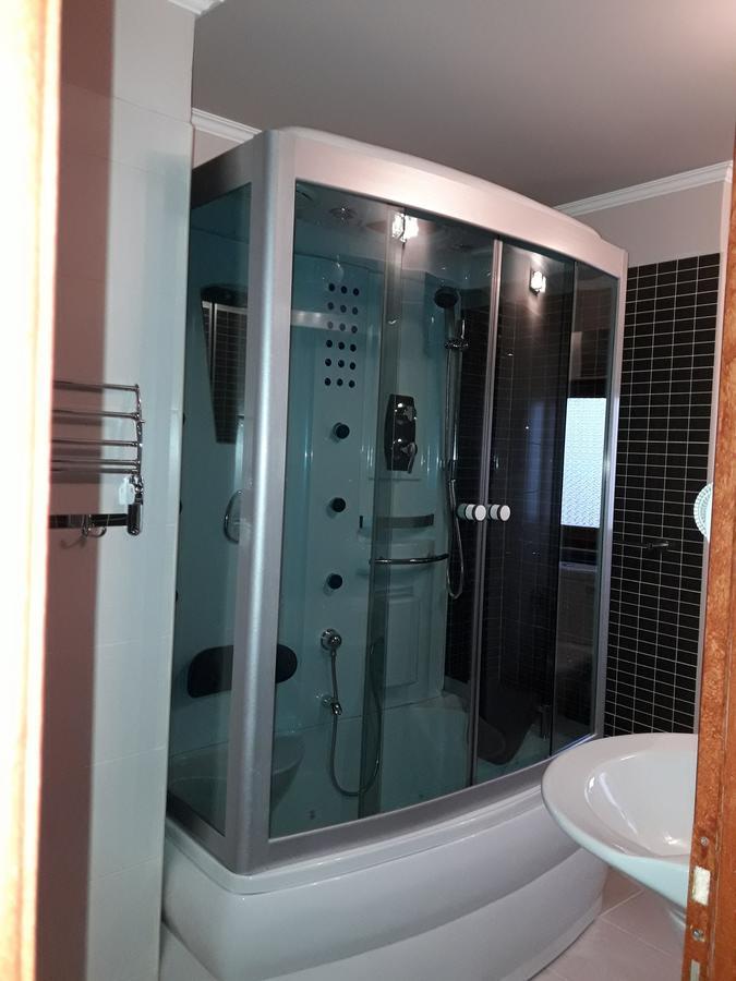 Hotel Vila Mano Korça Exteriör bild