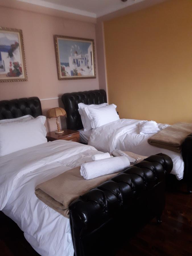 Hotel Vila Mano Korça Exteriör bild