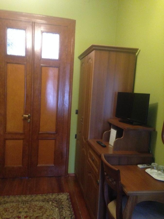 Hotel Vila Mano Korça Exteriör bild